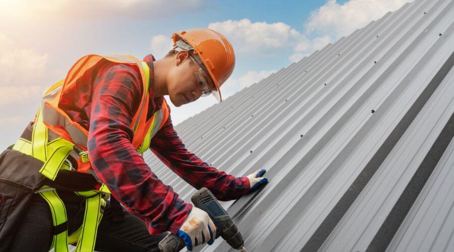 Owens Corning roofing contractor in Caryville, FL